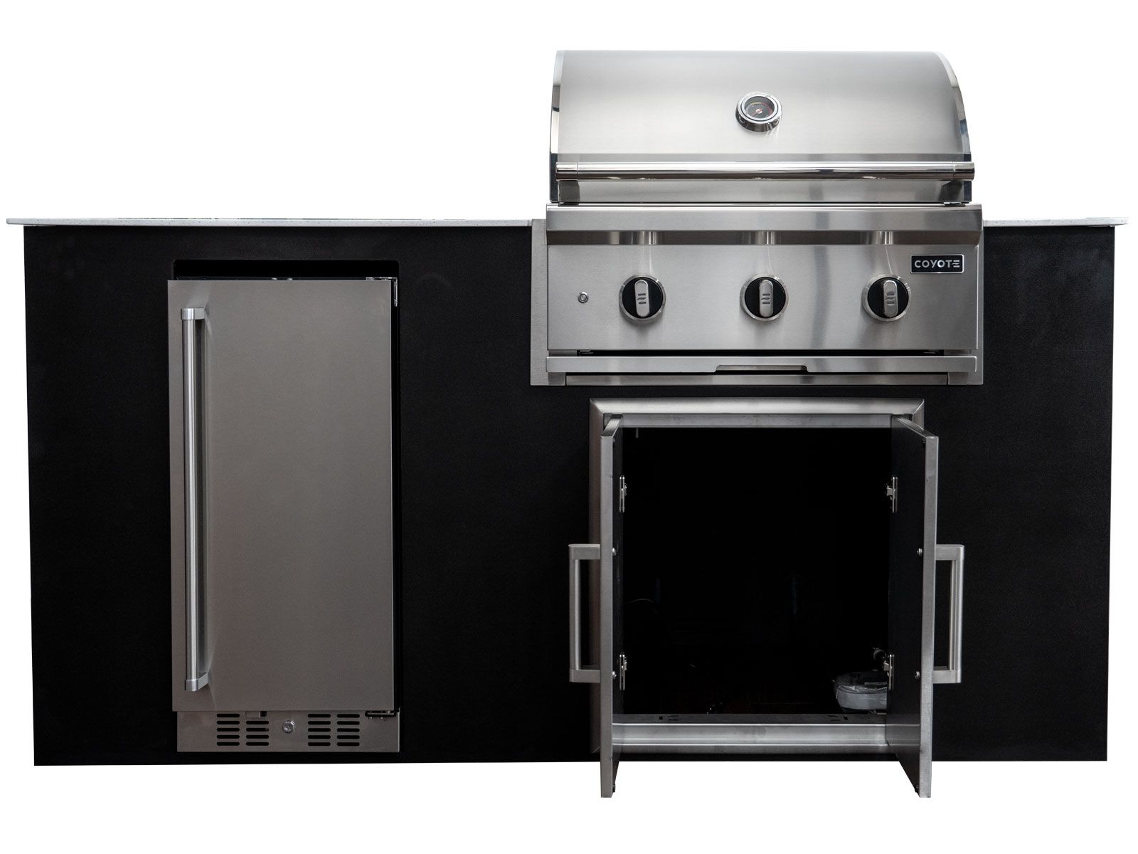 Haven 6-ft outdoor kitchen island with c-series 30-inch 3-burner built-in gas grill, refrigerator & double access doors