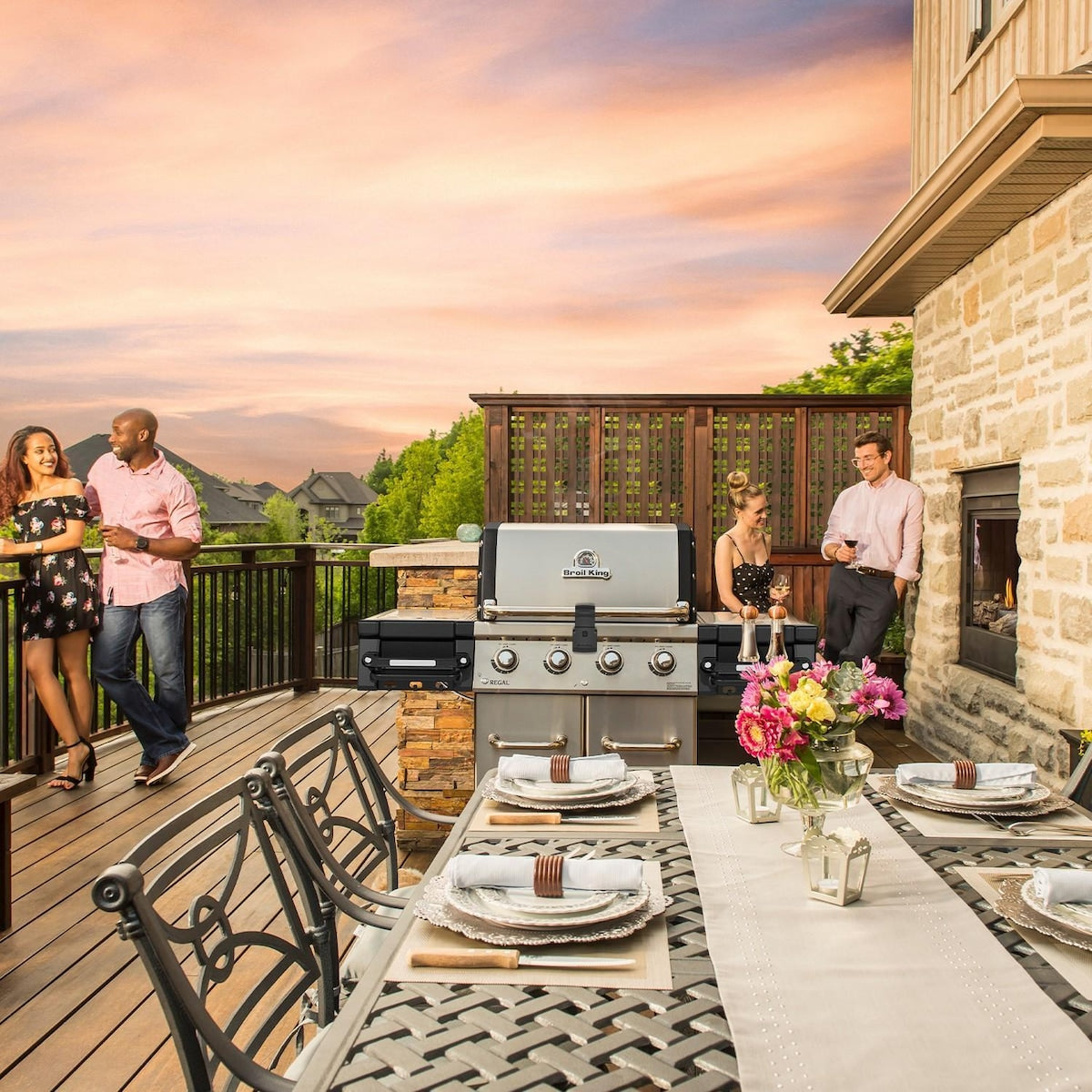 Broil King Regal S420 Pro 4-Burner Gas Grill