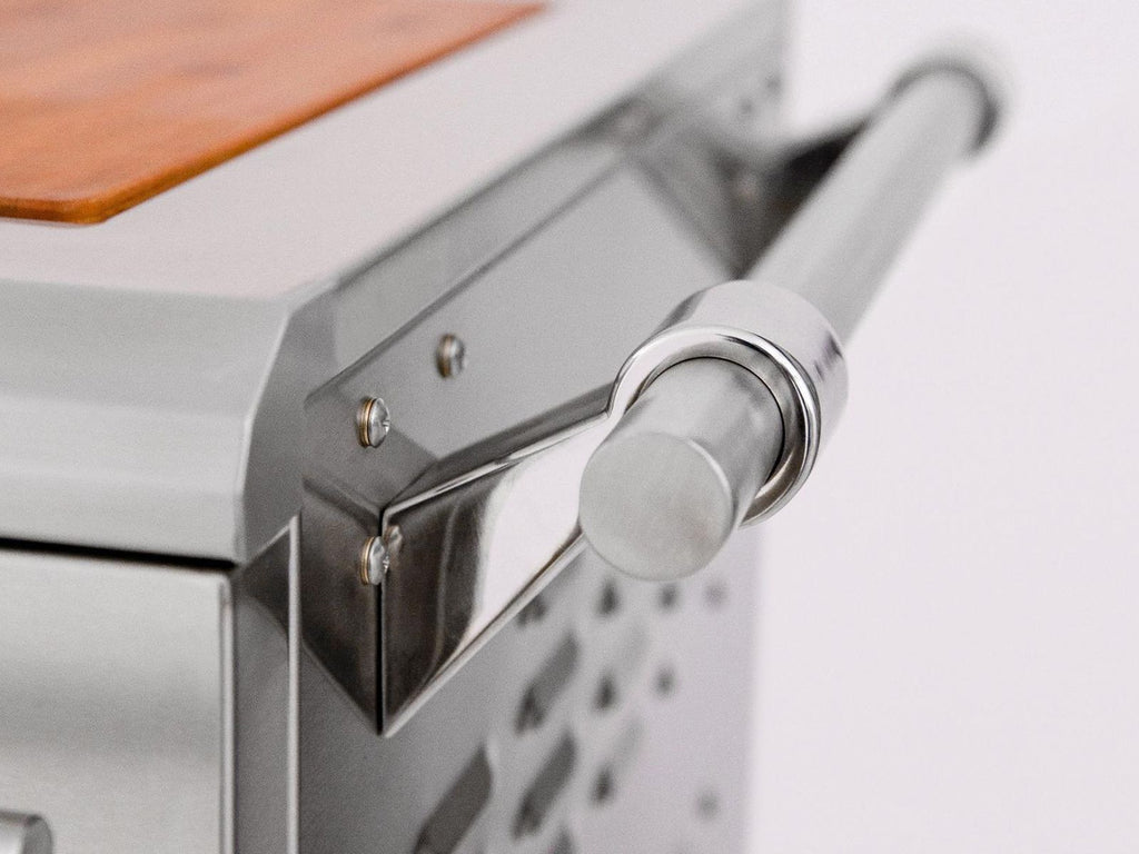 Parrilla híbrida de madera, carbón y gas Encore de 36 pulgadas, fabricada en Estados Unidos, con quemador infrarrojo y kit de asador. 