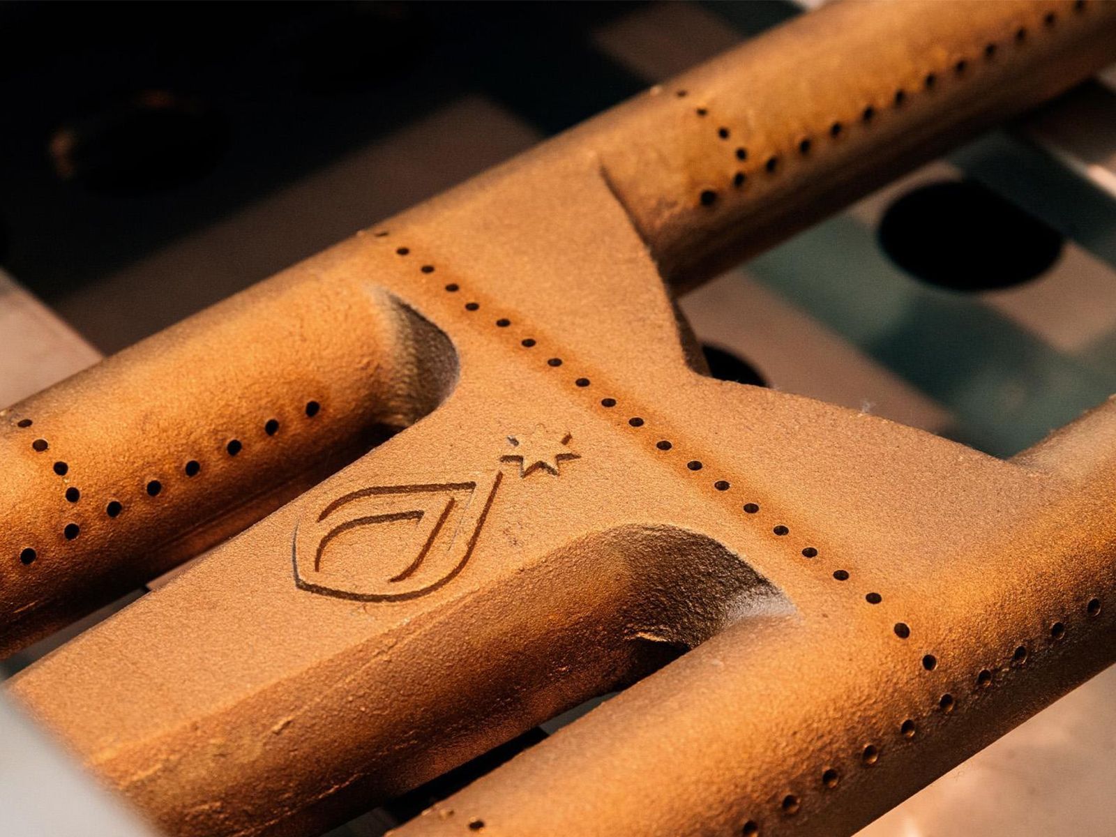 Parrilla de gas American Made Grills Estate de 36 pulgadas y 3 quemadores con quemador infrarrojo trasero y kit de asador 