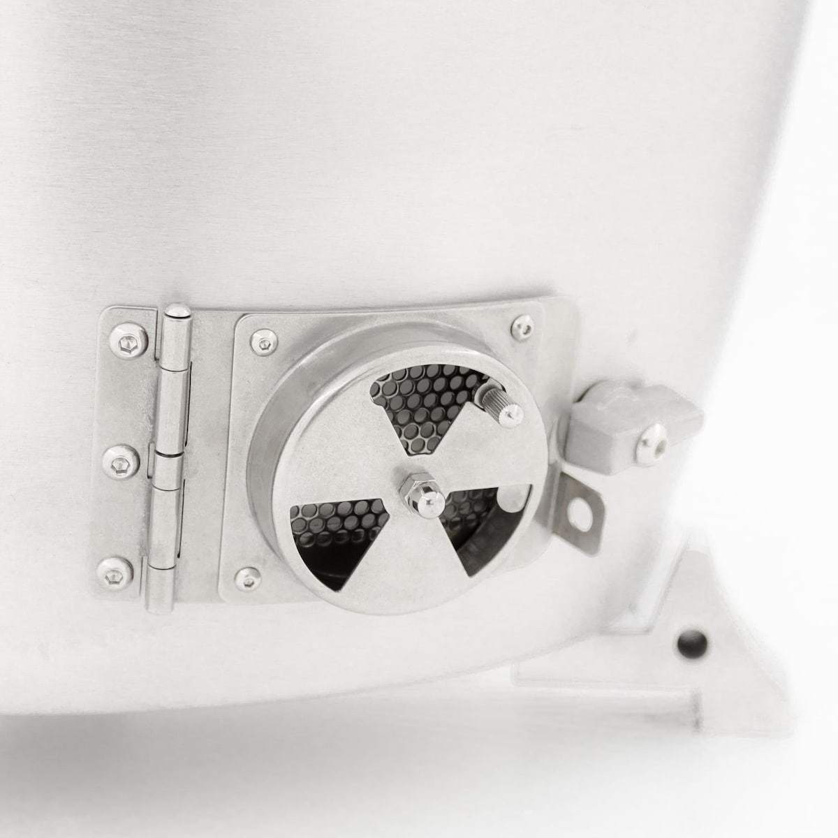 Blaze 20-Inch Cast Aluminum Freestanding Kamado Grill (BLZ-20-KAMADO)