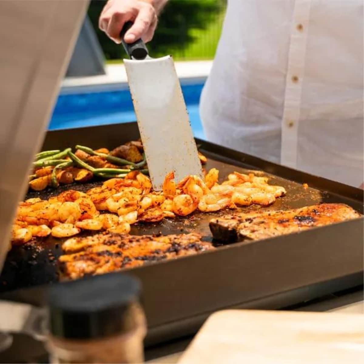 Blackstone Select 28 Inch Griddle W/ Cabinet (6009)