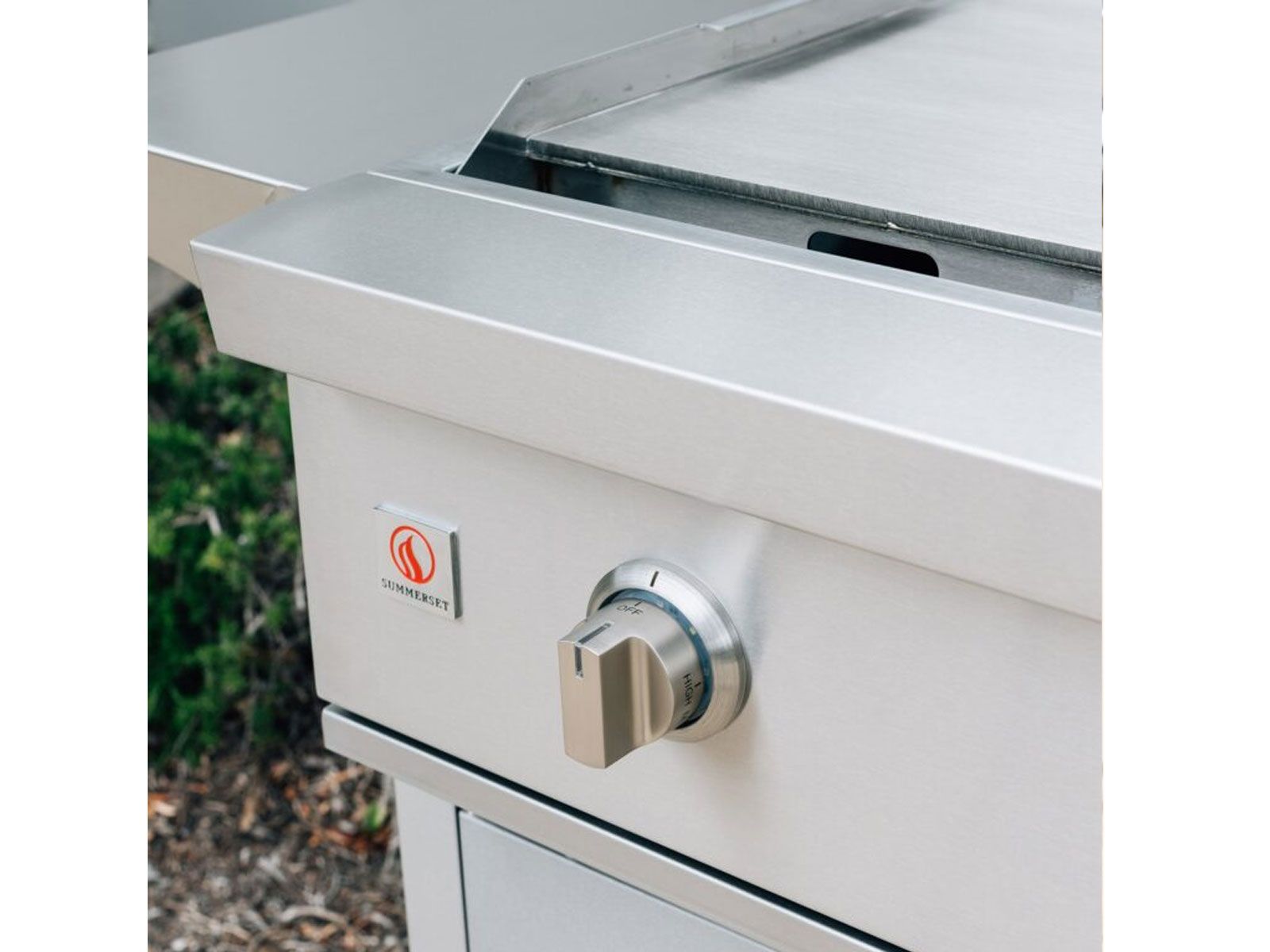 Summerset Pro Series 30-Inch Freestanding Stainless Steel Griddle (GRIDPRO+CART)