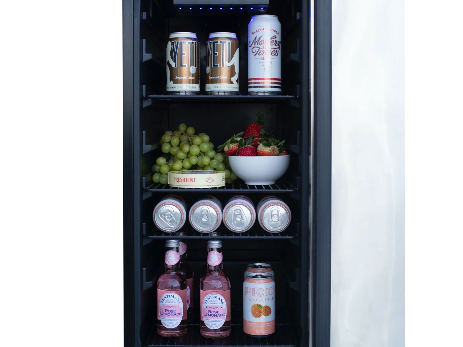 Summerset 15-inch Outdoor Rated Fridge with Stainless Door