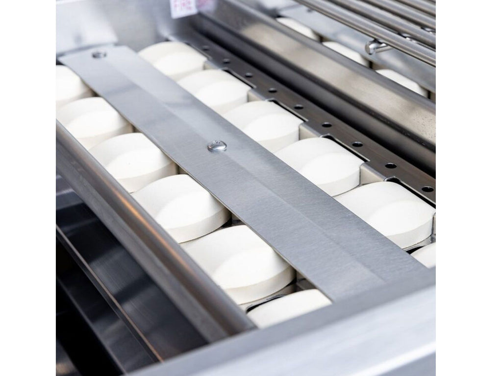 Summerset Sizzler Pro 40-Inch 5-Burner Built-In Gas Grill With Rear Infrared Burner