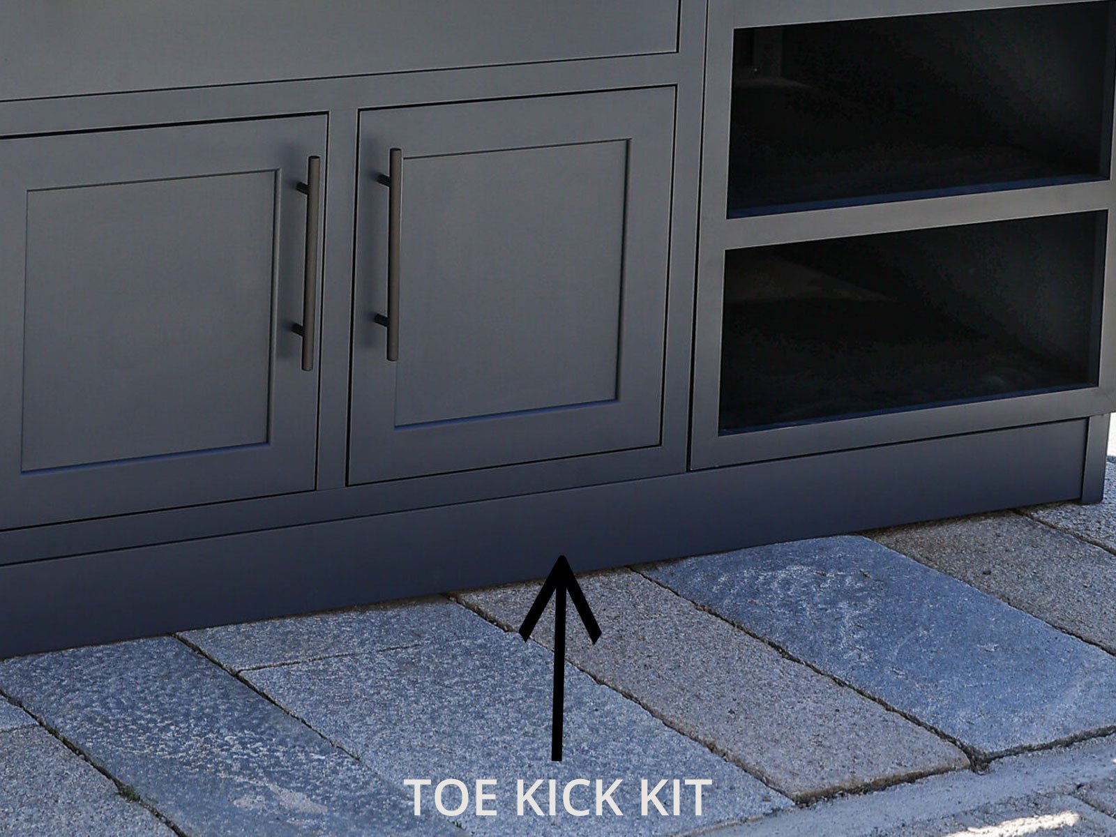 Isla de cocina exterior Challenger Designs de 1,9 m con parrilla de gas Napoleon de 81 cm y refrigerador de 61 cm 